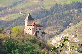 Il castello di Trostburg sopra Ponte Gardena